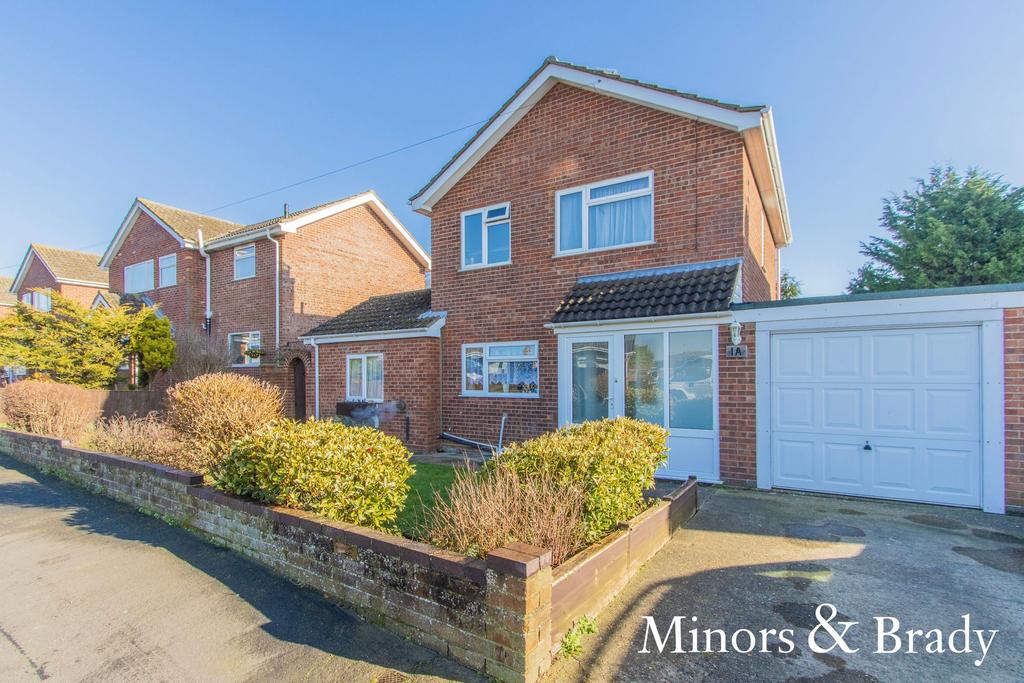 The Pastures, Hemsby, NR29 3 bed detached house for sale £230,000