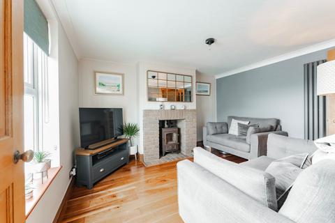 Birds Nest Cottage School Lane, Cantley, Norwich, NR13 3SA