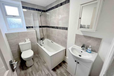 1 bedroom flat to rent - St. Teilo Street, Swansea, SA4