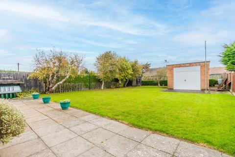 2 bedroom detached bungalow for sale, Fakes Road, Hemsby, NR29