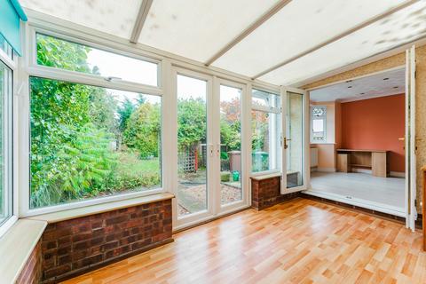 2 bedroom detached bungalow for sale - Hawthorn Crescent, Bradwell, NR31