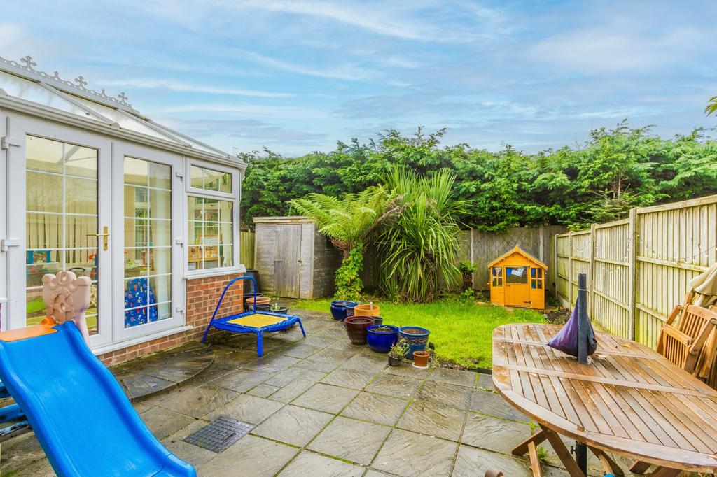 Coxswain Read Way, CaisterOnSea, NR30 3 bed semidetached house for