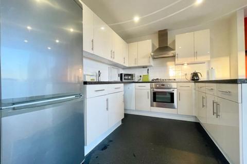 2 bedroom apartment for sale, Dragonfly Close, E13