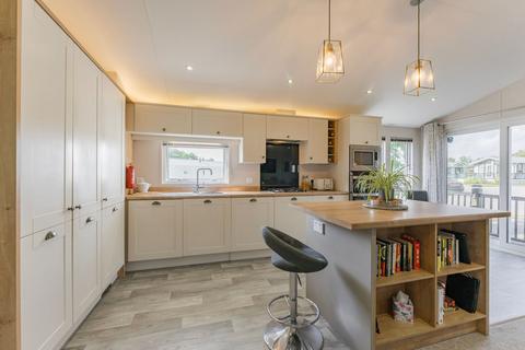 2 bedroom park home for sale - Cherry Tree Park, Mill Road, NR31