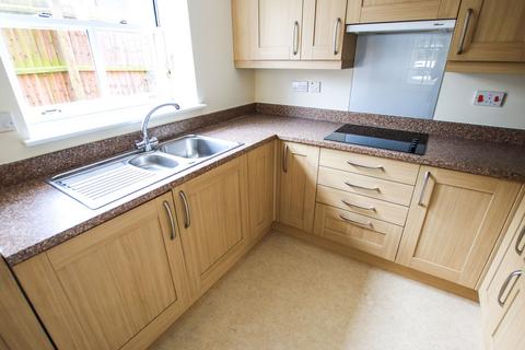 1 bedroom flat for sale, Yarmouth Road, Linford Court, NR28
