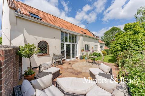 5 bedroom barn conversion for sale, Happisburgh Road, White Horse Common, NR28
