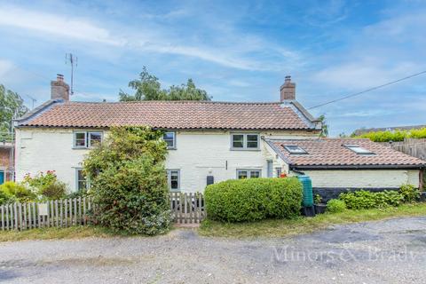 2 bedroom cottage for sale, The Street, Corpusty, NR11