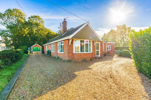 4 bedroom detached bungalow for sale, Lingwood Road, North Burlingham, NR13