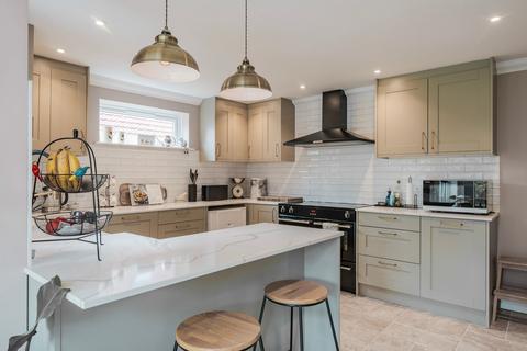 4 bedroom chalet for sale - Bernard Close, Rackheath, NR13