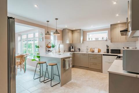 9 Bernard Close, Rackheath, Norwich, NR13 6QS