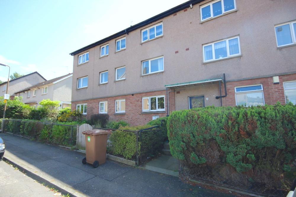 Alan Breck Gardens, Edinburgh, EH4 3 bed flat £1,150 pcm (£265 pw)
