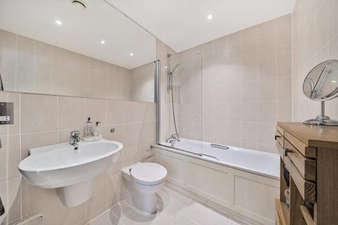 Flat 11, 11 Robsart Street, London, SW9 0AE