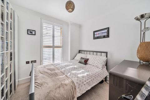 Flat 11, 11 Robsart Street, London, SW9 0AE