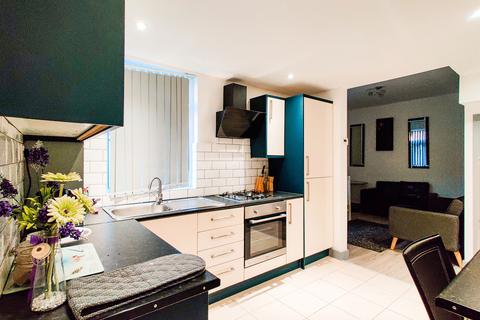 5 bedroom terraced house for sale - Langton Road, Wavertree, Liverpool, Merseyside, L15 2HT