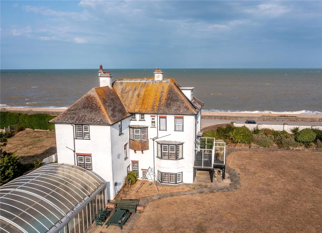Coast Road, Littlestone, New Romney, Kent, TN28 7 bed detached house