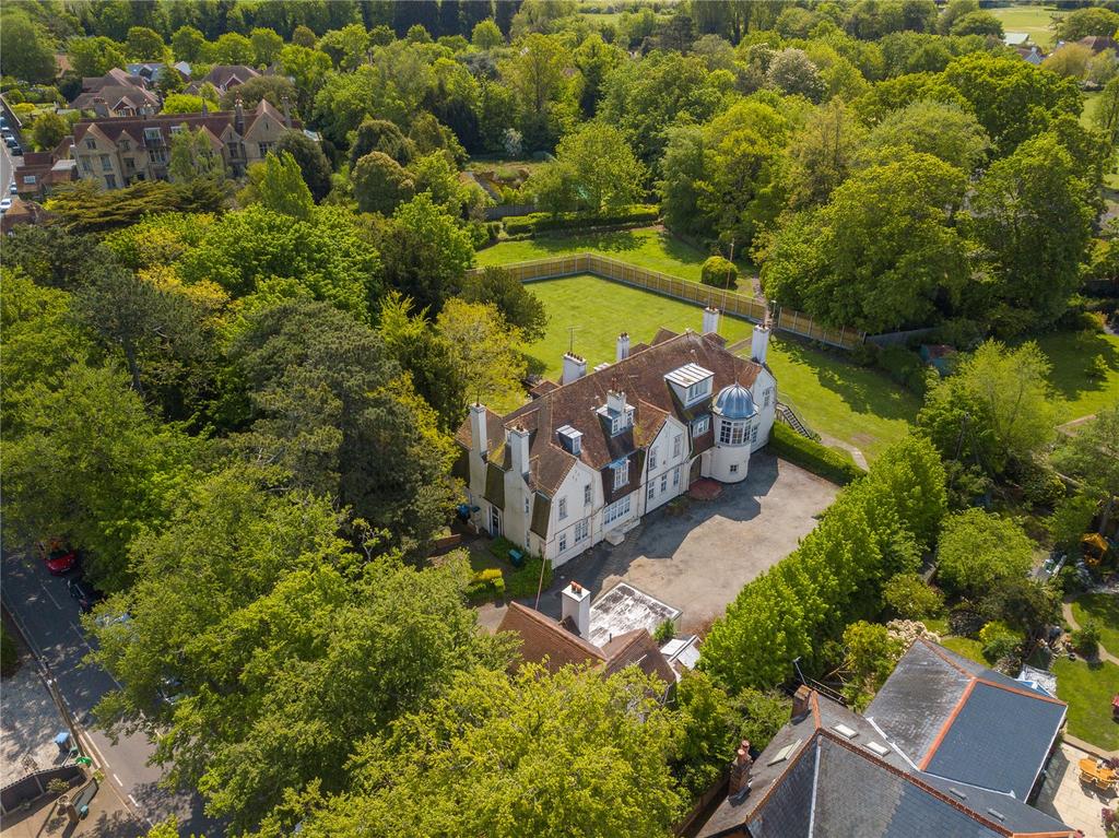 sandown-road-sandwich-kent-ct13-14-bed-detached-house-for-sale