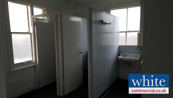 Second floor wc.jpg