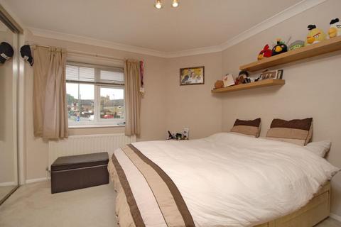 1 bedroom flat for sale, Fallowfields Drive, North Finchley