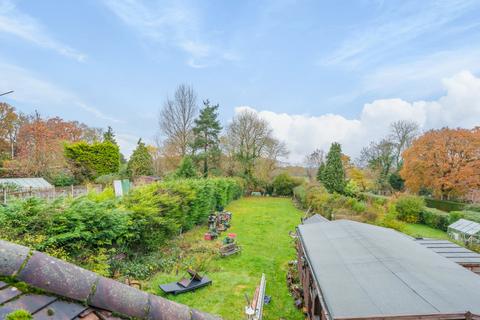 78 Oak Hill, Wood Street Village, Guildford, GU3 3ES