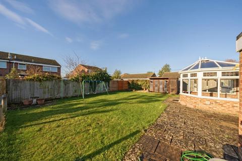 3 bedroom detached bungalow for sale, Kings Meadow,  Bicester,  OX26
