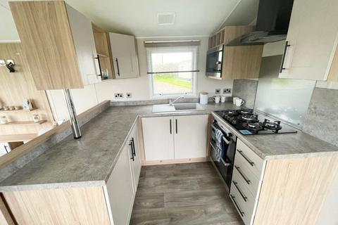 3 bedroom static caravan for sale - Trevella Holiday Park