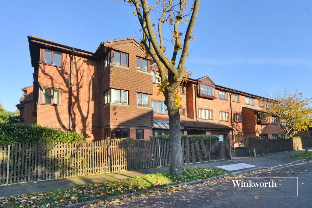 Wordsworth Drive, Cheam, Sutton, SM3 2 bed apartment for sale £150,000