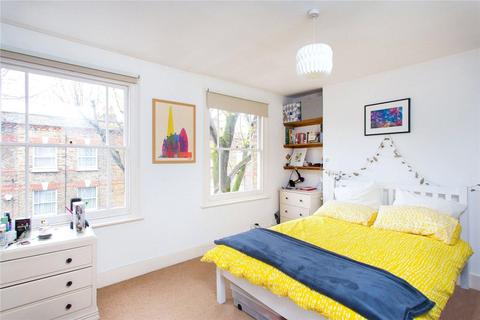 3 bedroom terraced house to rent - Henshaw Street, London, SE17