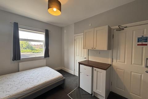 1 bedroom in a house share to rent, Corporation Street, Stafford, ST16 3LQ