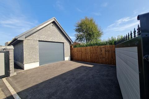 Garage to rent - Weig Road, Gendros, Swansea, City And County of Swansea.