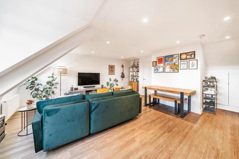 1 bedroom flat for sale, Stanmore,  Greater London,  HA7