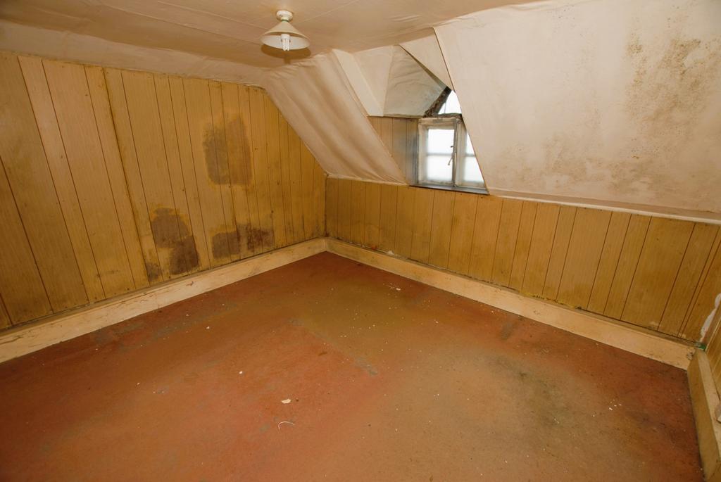 Mezzanine bedrooom
