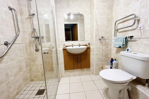 1 bedroom flat for sale, Grosvenor Drive, Whitley Bay, Tyne and Wear, NE26 2JB