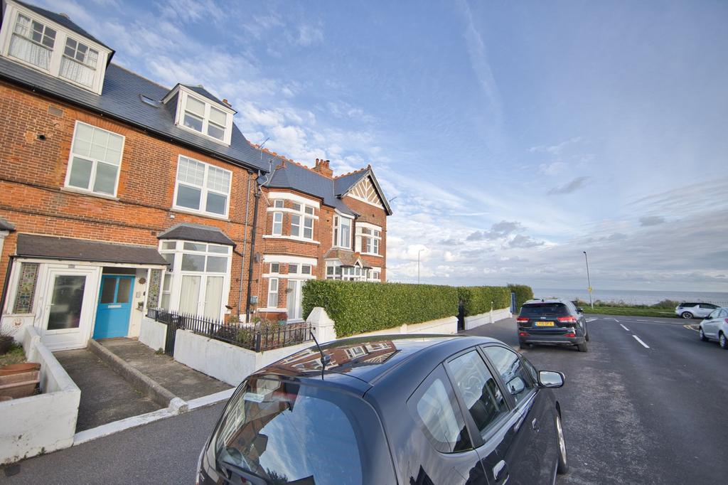 Seapoint Road, Abbotsford House Seapoint Road, CT10 2 bed apartment for