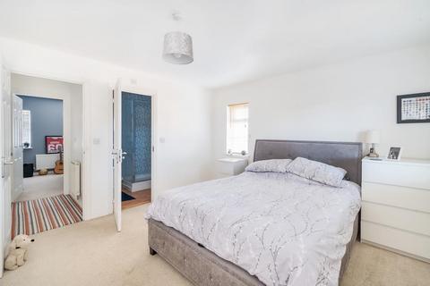 3 bedroom end of terrace house for sale - Swindon,  Wiltshire,  SN25