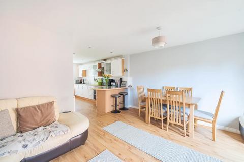3 bedroom end of terrace house for sale, Swindon,  Wiltshire,  SN25