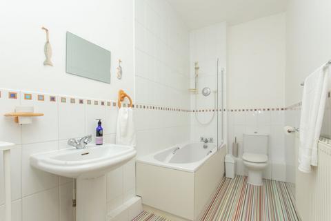 1 bedroom flat for sale, Falcon Close, Herne Bay, CT6