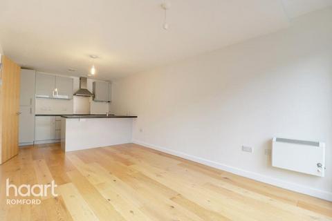 1 bedroom apartment to rent, Victoria Road, Romford