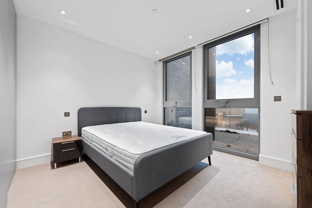 En-suite bedroom