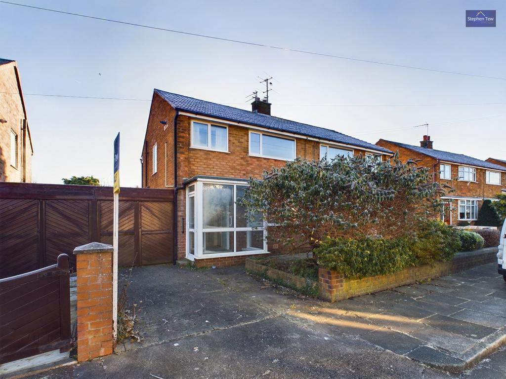 Ledbury Road, Blackpool, FY3 3 bed semidetached house for sale £115,000