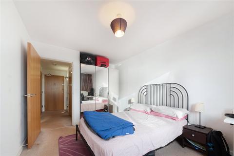 1 bedroom apartment to rent, Blackwall Way, London, E14