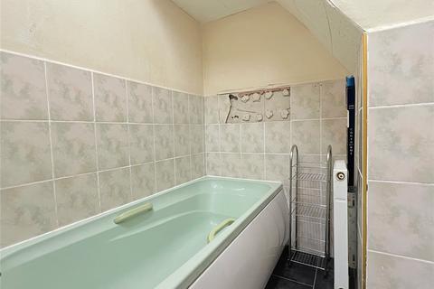 9 Mount Avenue, Bradford, BD2 2JB