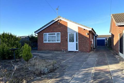 2 bedroom bungalow for sale - Chapel Way, BRIGG