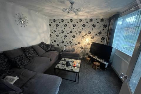 3 bedroom end of terrace house for sale, Oakham Way, Solihull, West Midlands