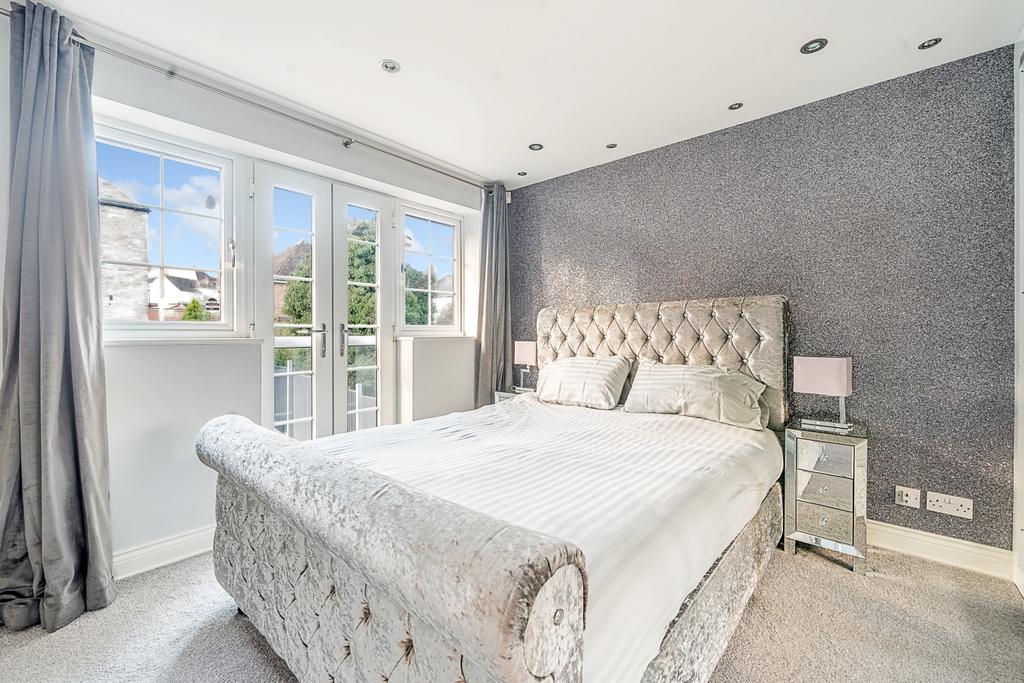 Double Bedroom with En-Suite