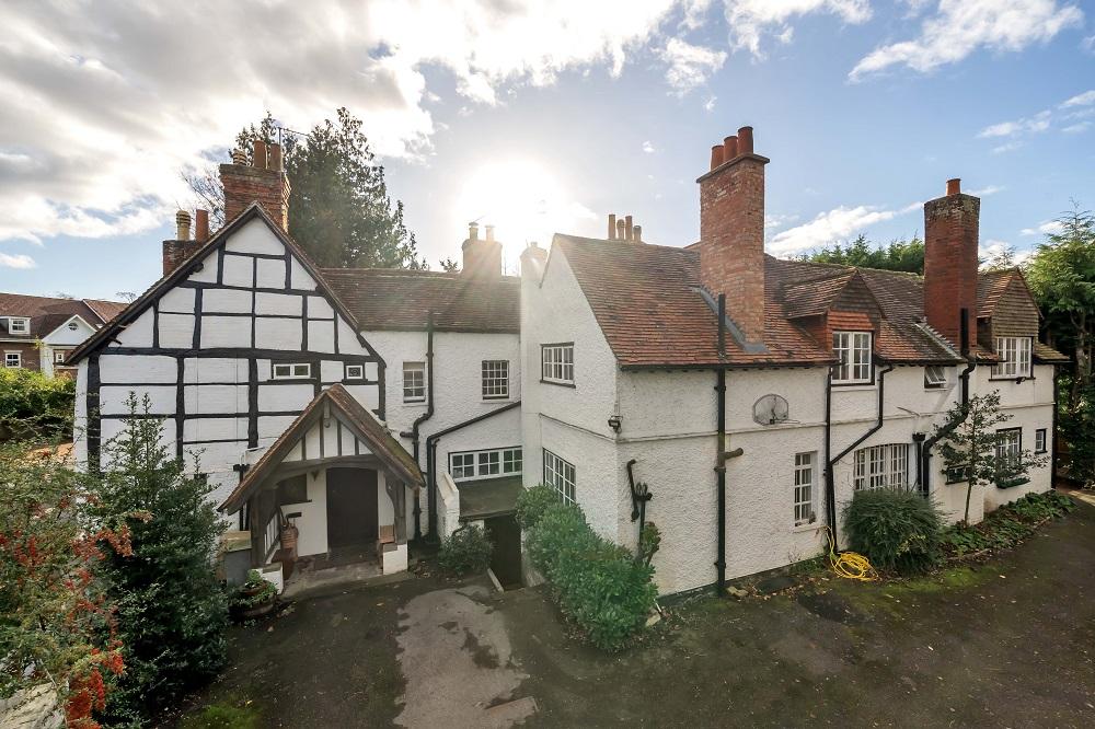 Wiltshire Road, Wokingham, Berkshire 7 bed detached house for sale £