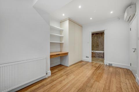 2 bedroom flat to rent - Kinnerton Yard, London