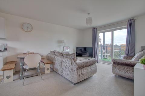12 Furs Close, Monkton Heathfield, Taunton, TA2 8GH