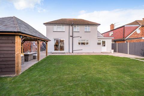 3 bedroom detached house for sale, Overbury Road,  Hereford,  HR1