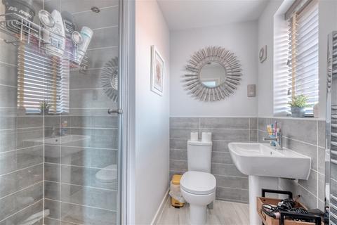 3 Fairfax Way, Rushwick, Worcester, WR2 5TZ