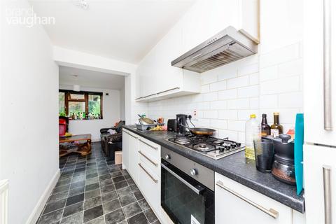 5 bedroom semi-detached house to rent, Hartington Road, Brighton BN2